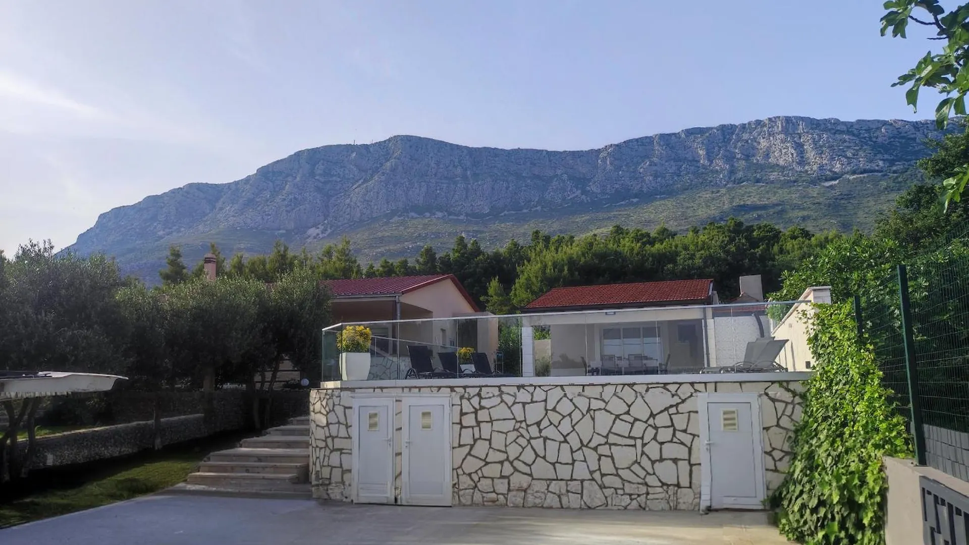 Vikendica Holiday House Doris With Pool, Garden And View Croatia