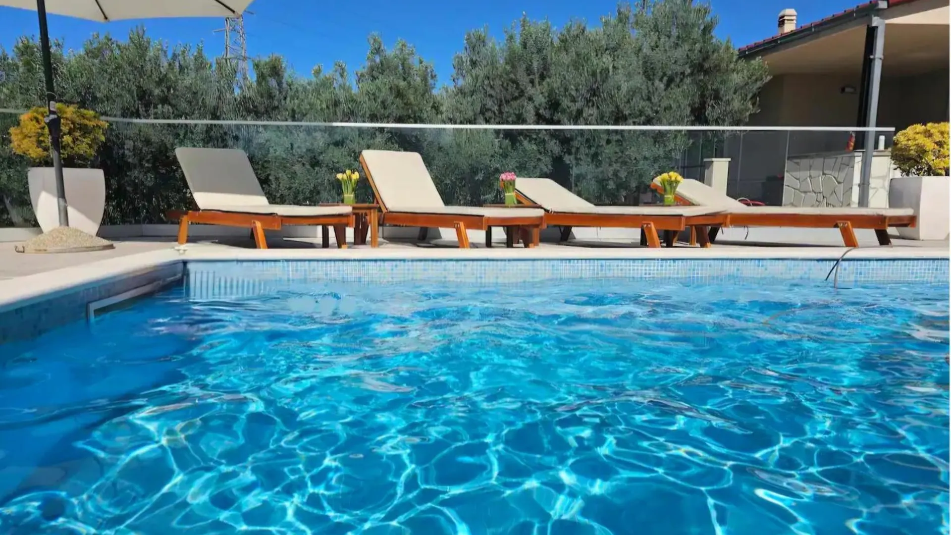Holiday House Doris With Pool, Garden And View 0*, Kastela
